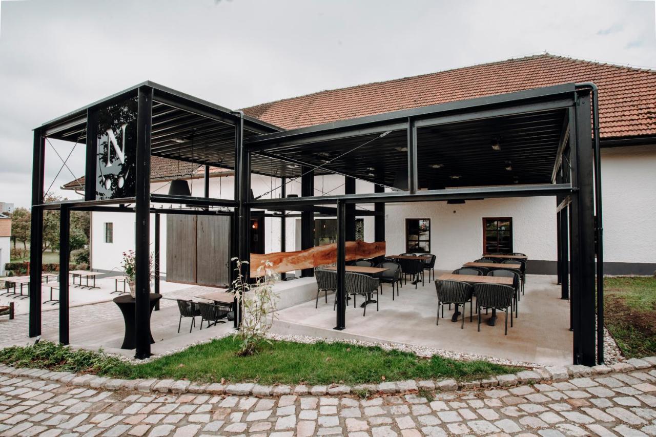Nussboeckgut Bed & Breakfast Leonding Exterior photo